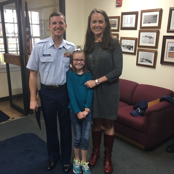 Meet your Posher, Jeannie - Picture 4 of 8